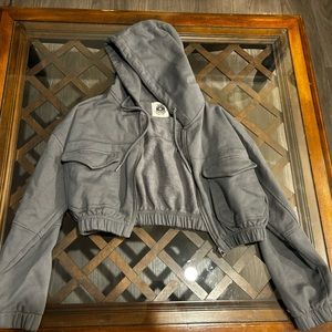 ashley vintage charm grey cropped zip up